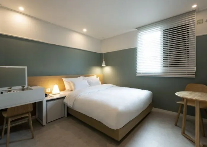 Yaja Gwangalli Hotel *